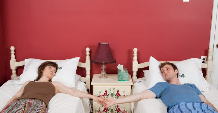 Dormir en camas separadas: ¿es saludable para la pareja?