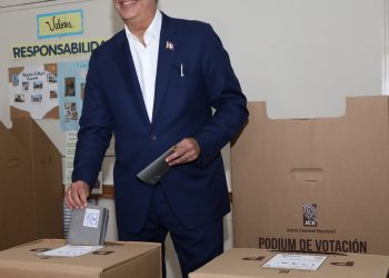 Presidente Abinader llama a los dominicanos ir a votar para fortalecer la democracia