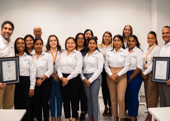 Carrujo Empresarial recibe certificación ISO 9001