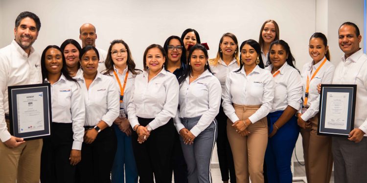 Carrujo Empresarial recibe certificación ISO 9001