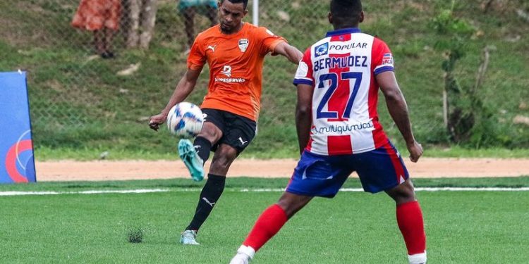 Cibao FC y Delfines igualaron sin goles en jornada 15 LDF