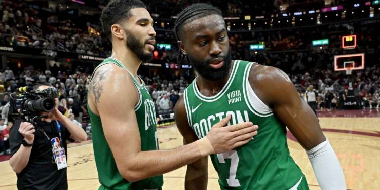 Celtics toman control de la serie con una nueva victoria contra Cavaliers