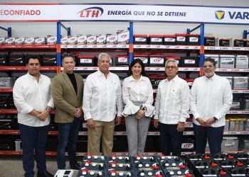 Apertura de Centro Cometa Expreso