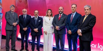 César Iglesias distribuirá 1,200 millones de pesos entre sus accionistas