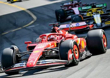 Leclerc se desquita ganando en Mónaco una carrera con drama y procesión