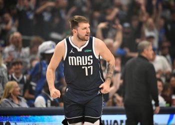Luka Dončić acaricia su primera final de la NBA tras guiar a los Mavericks a otra victoria