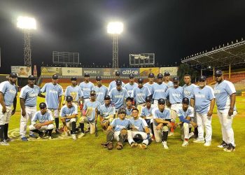 Orange y Light Blue ganan en inicio Amateur Scouting League 