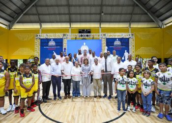 Raquel Peña entrega infraestructuras clave para salud y deporte en Santiago y Bonao