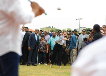 Vicepresidenta Raquel Peña inaugura complejo deportivo en Los Mina remozado por el INEFI