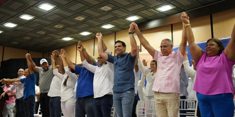 Roberto Ángel dice en Dajabón habrá «votos a montones» para reelegir a Abinader y ganar el Congreso