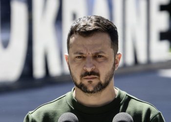 Rusia emite una orden de búsqueda contra Zelenski