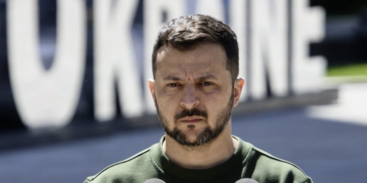 Rusia emite una orden de búsqueda contra Zelenski