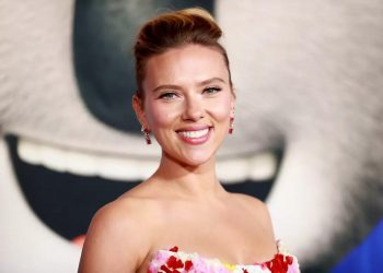 Scarlett Johansson se enfrenta a ChatGPT por ‘clonar’ su voz