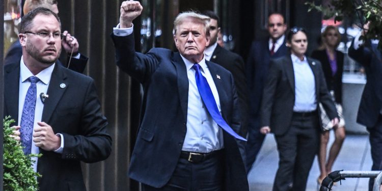 Trump convierte su veredicto en millones de dólares con una recaudación récord en horas