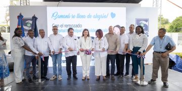 Vicepresidenta Peña entrega obras de salud en Samaná