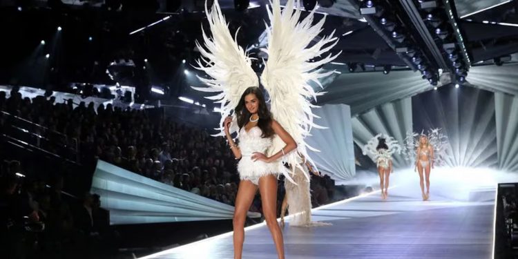 Victoria’s Secret anunció el regreso de su desfile tras seis años de ausencia