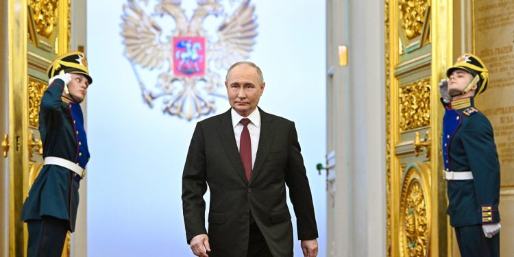 Vladímir Putin toma posesión como presidente de Rusia