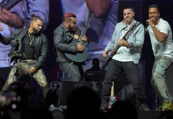 Mujer llevó su bebé a un concierto de Aventura