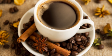 El delicioso truco para potenciar el efecto de la cafeína del café en el desayuno o cuando quieras