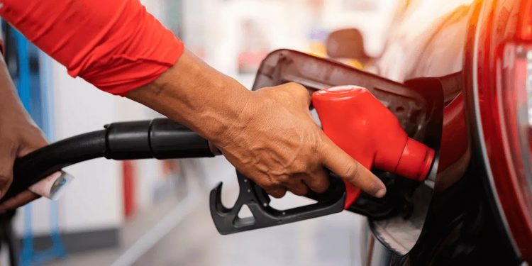 Con más de RD$385 millones de pesos en subsidios, gobierno mantiene sin variación precio de combustibles