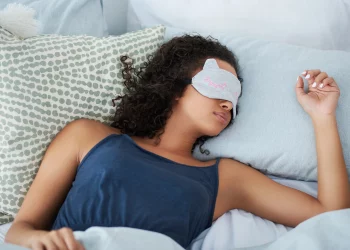 ¿Cuál es la mejor posición para dormir cuando hace mucho calor?