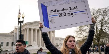 La Corte Suprema de Estados Unidos rechazó un pedido para restringir el acceso a la píldora abortiva