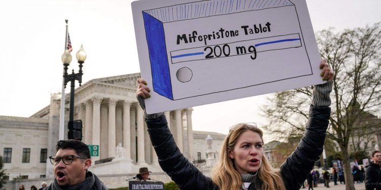 La Corte Suprema de Estados Unidos rechazó un pedido para restringir el acceso a la píldora abortiva