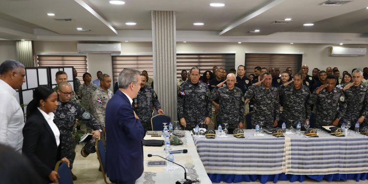 Presidente Abinader encabeza reunión de seguimiento al Plan de Seguridad Ciudadana