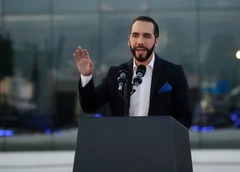Bukele inicia su segundo mandato en El Salvador, con más poder que nunca
