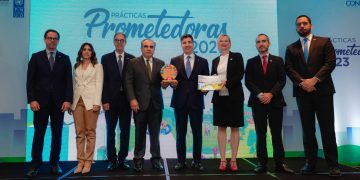 Popular recibe premio de “Prácticas prometedoras” por su iniciativa “Finanzas con Propósito”