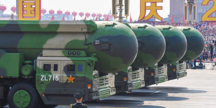 China está ampliando su arsenal nuclear más rápido que ningún otro país