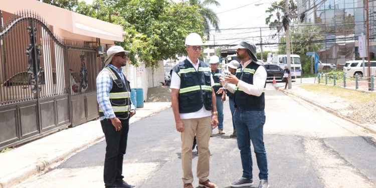 Coraasan refuerza equipos de bacheo para asfaltar zonas intervenidas