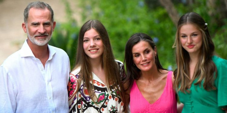 La Familia Real Española finalmente abre su cuenta de Instagram con un lindo gesto a la reina Sofía
