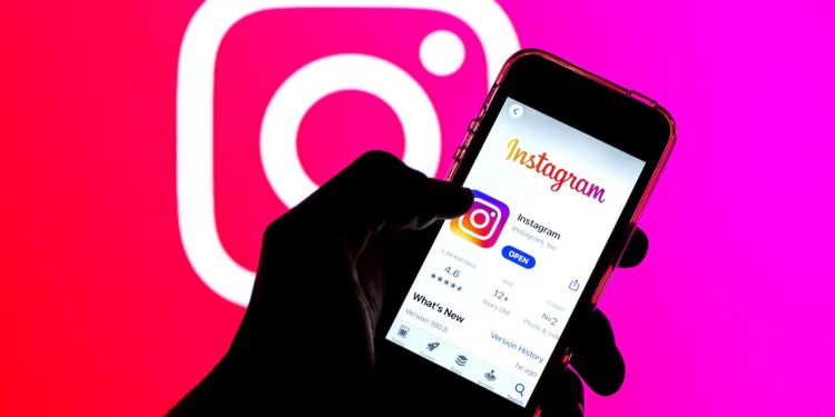 Instagram recomienda videos sexuales a cuentas de niños de 13 años, según diario de EE.UU.