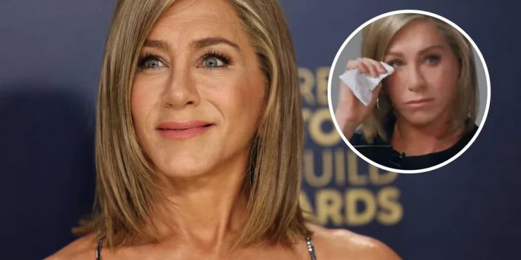 Jennifer Aniston se quebró al recordar “Friends” tras la muerte de Matthew Perry: “Es una familia para siempre”