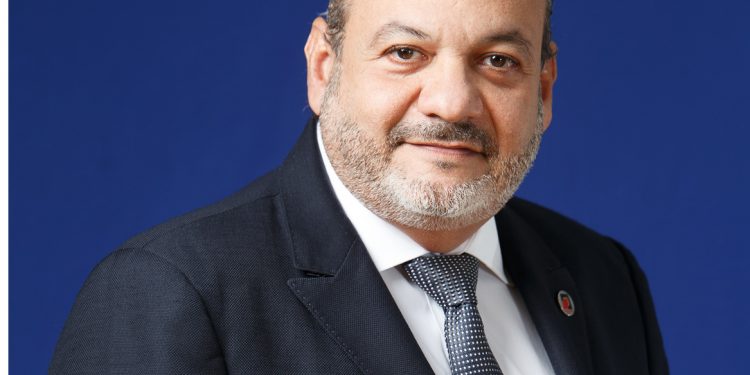 ADOZONA aplaude Decreto que declara de alta prioridad nacional la industria de semiconductores en RD