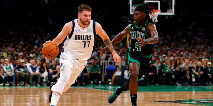 Los Celtics encarrilan la final de la NBA pese a la magia de Luka Dončić