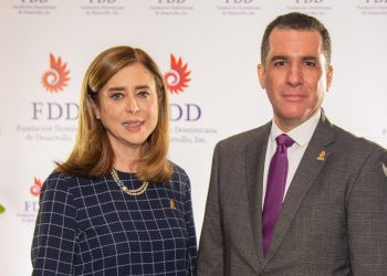 «Aula Colmado»: Iniciativa Integral para Impulsar Crecimiento Empresarial y Calidad del Servicio al Cliente en Colmaderos