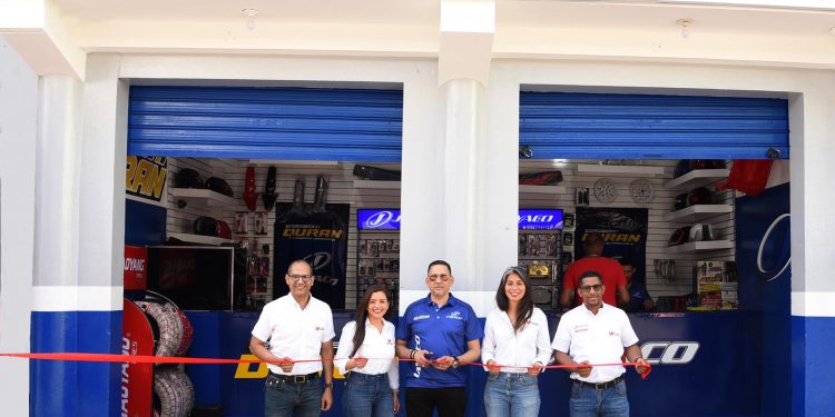 Importadora La Plaza apertura primera Tienda Perfecta con una de sus marcas, JAYACO