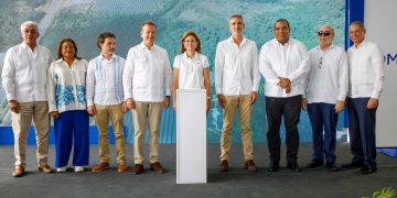 Vicepresidenta Raquel Peña inaugura obras clave en SDN para garantizar energía renovable, vivienda y seguridad