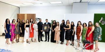 La Residencia de Nutrición Clínica Hospitalaria Reconoce al Dr. Alexander Luciano por su Inspiración y Liderazgo