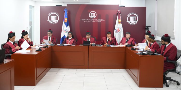 El TC deja en estado de fallo once casos de acción directa de inconstitucionalidad en la primera audiencia celebrada en su sede