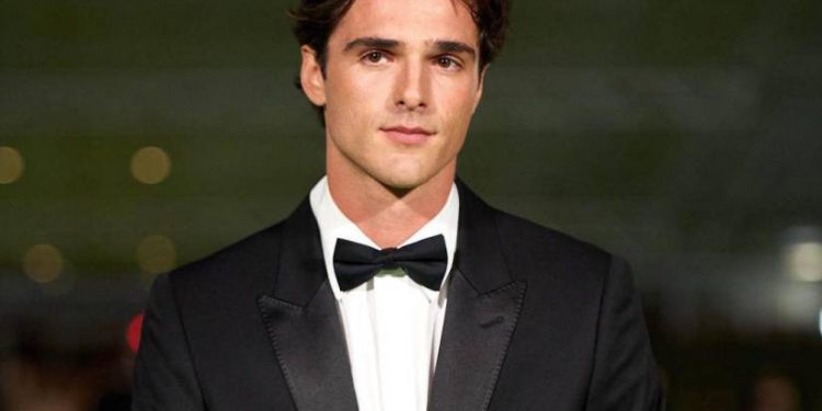 Actor Jacob Elordi es víctima de video sexual creado con IA