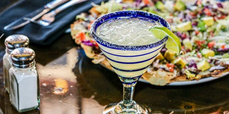 Deja atrás la clásica receta de margarita, 5 formas distintas de prepararla