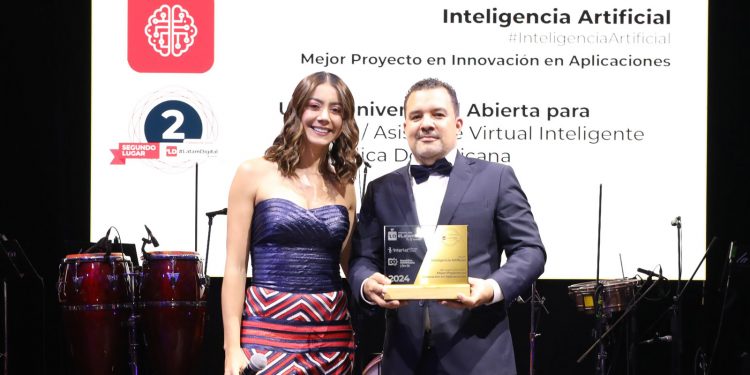 UAPA gana premio Latan Digital 2024 con proyecto de inteligencia artificial
