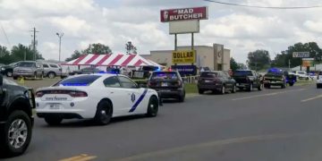 Tres muertos y varios heridos por un tiroteo en una tienda en EE.UU.