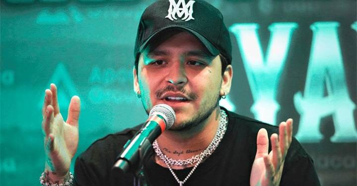 Universal Music acusa a Christian Nodal de falsificación de documentos