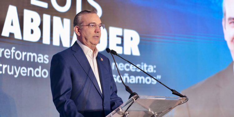 Presidente Abinader asegura que la reforma constitucional provocará una democracia estable
