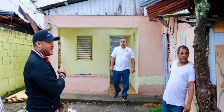 Alcalde de Salcedo lidera rápida recuperación tras devastador tornado