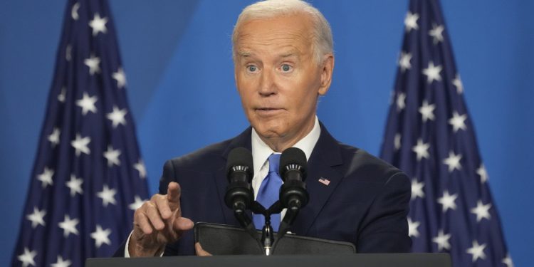 ¿Otro desastre? Biden sufre nuevos lapsus en una rueda crucial para su futuro, pero no se rinde